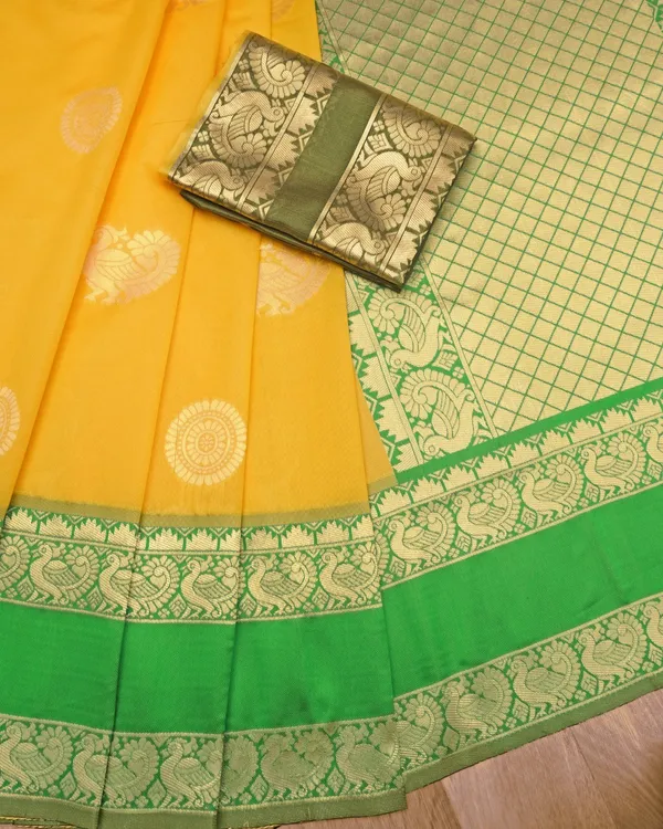Light_Green_Animal_Print_Kanjivaram_Silk_Saree_with_Saree_Cover